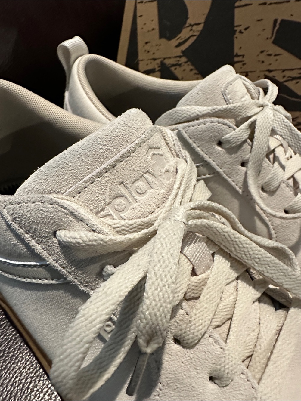 Splay RevLTS Low-Top Suede Sneakers - Cream with Gum Sole like new - Picture 3 of 9